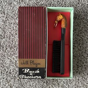 Horse Head Black and Gold Brush and Shoehorn